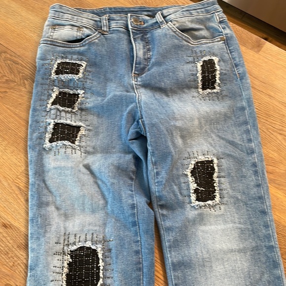 JOSEPH RIBKOFF Distressed Blue Jeans 191981 10 - Picture 1 of 1